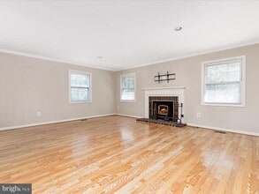 4405 Manor Hall Ln in Fairfax, VA - Building Photo - Building Photo