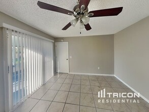 3172 Chamberlain St in Deltona, FL - Building Photo - Building Photo