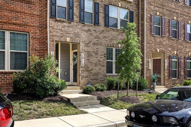 10110 Dorsey Ln in Lanham, MD - Building Photo - Building Photo