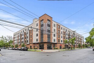 416 Highland Ave in Orange, NJ - Building Photo