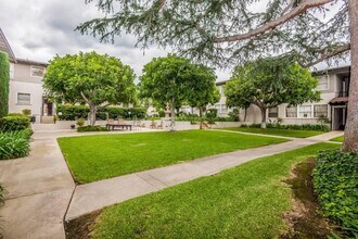 607 Linwood Ave in Monrovia, CA - Building Photo - Building Photo