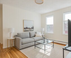 34 White Pl, Unit 3 in Brookline, MA - Building Photo