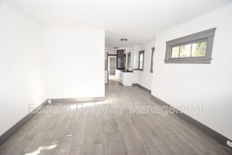 407 Ojai Rd in Santa Paula, CA - Building Photo - Building Photo