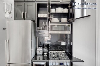 60 Avenue B in New York, NY - Building Photo - Building Photo