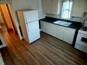 446 Hower St NE in North Canton, OH - Building Photo - Building Photo