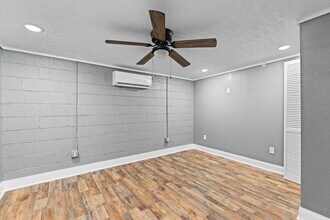 227 E Broadway St in Newport, TN - Building Photo - Building Photo