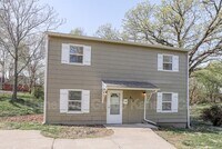 831 Stewart Ave photo'