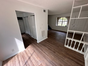 1071-1073 Laurel Ln NW in Conyers, GA - Building Photo - Building Photo