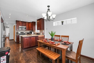 6059 W 64th St in Chicago, IL - Building Photo - Building Photo