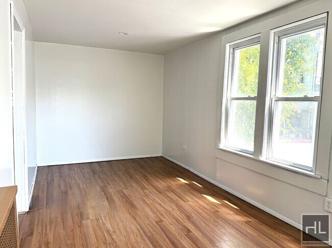 VANDERBILT STREET in Brooklyn, NY - Building Photo - Building Photo