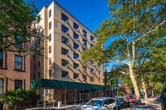 100 Remsen St in Brooklyn, NY - Building Photo - Building Photo