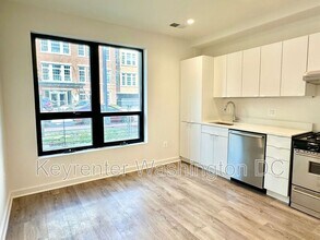 1460 Belmont St NW in Washington, DC - Building Photo - Building Photo