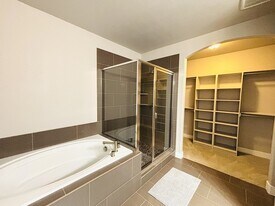 11528 S 4055 W in South Jordan, UT - Building Photo