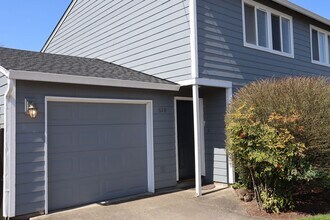 610 E Elm Ave in La Center, WA - Building Photo - Building Photo