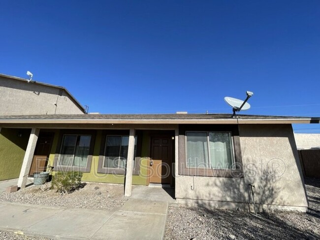 2805 Colibri Courte in Bullhead City, AZ - Building Photo - Building Photo