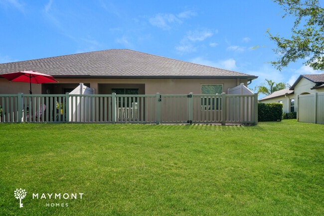 13238 Crest Lake Dr in Hudson, FL - Building Photo - Building Photo
