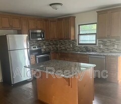 5109 48th Ave N in Minneapolis, MN - Building Photo