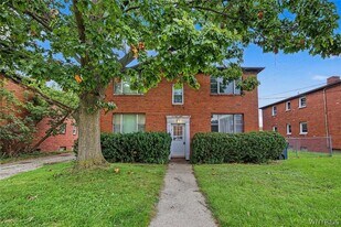 40 Eagan Dr in Lackawanna, NY - Building Photo