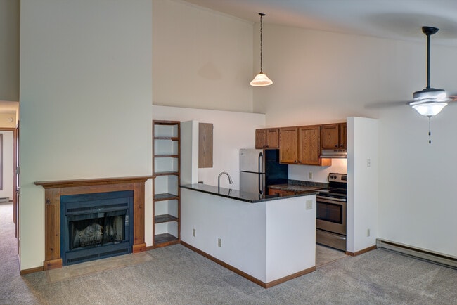 High Point Commons Apartments