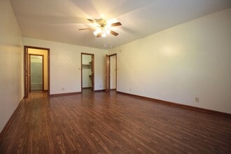 205 Farmer Rd in Clarksville, TN - Building Photo - Building Photo