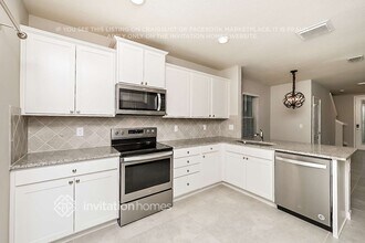 30311 Larimar Ln in Wesley Chapel, FL - Building Photo - Building Photo