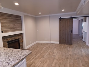 1137 Heather Cir in Farmington, UT - Building Photo - Building Photo