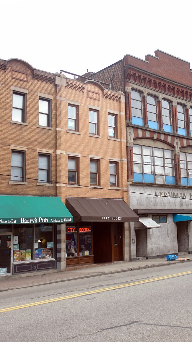 1111 E Carson St
