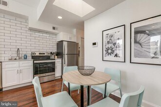 1758 Park Ave in Baltimore, MD - Building Photo - Building Photo