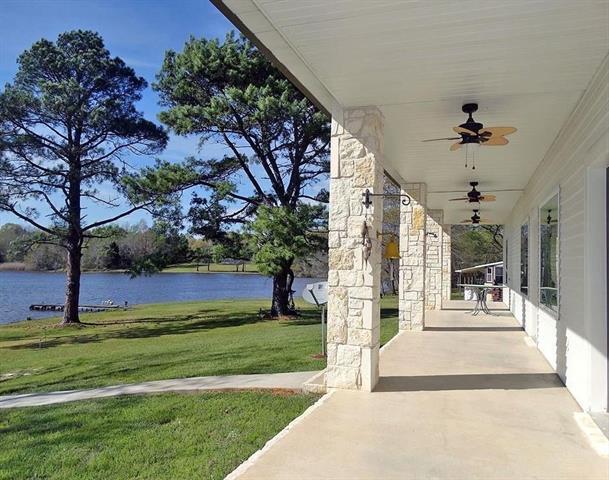 8085 E Lake Dr in Murchison, TX - Building Photo