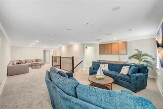 9574 Everglades Dr in Naples, FL - Building Photo - Building Photo