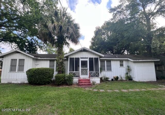 property at 4833 Royal Ave