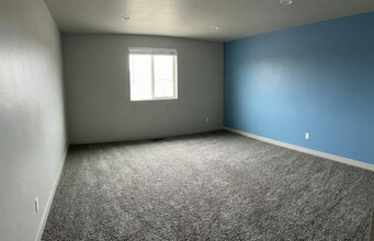 285 N 680 E in Vineyard, UT - Building Photo - Building Photo