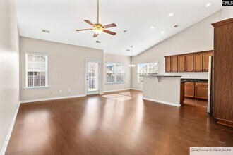 825 Burnview Ln in Chapin, SC - Building Photo - Building Photo
