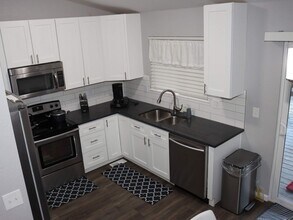 19038 E Carmel Dr in Aurora, CO - Building Photo - Building Photo