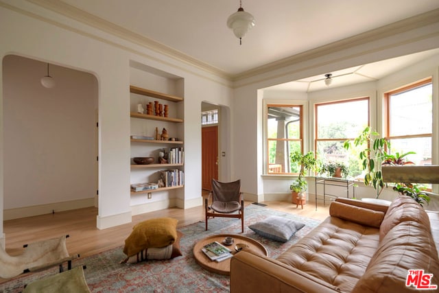 property at 4365 Clayton Ave W