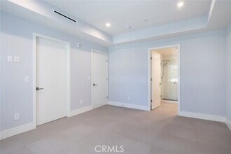 2225 Mira Vista Ave in Montrose, CA - Building Photo - Building Photo