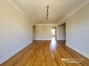 2319 N Rockwell St in Chicago, IL - Building Photo - Building Photo