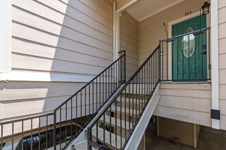 3663 E NASA Pkwy in Seabrook, TX - Building Photo - Building Photo