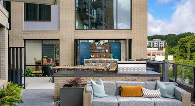 400 Bishop St NW in Atlanta, GA - Foto de edificio - Building Photo