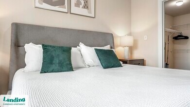 2745 Westpointe Dr, Unit 837 in New Braunfels, TX - Foto de edificio - Building Photo