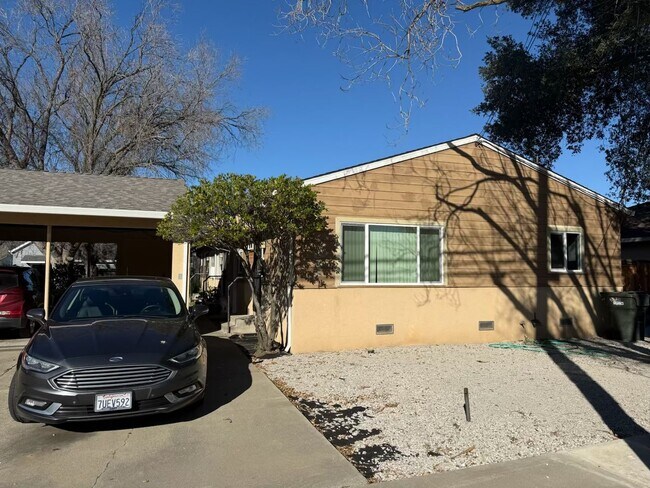 1556 Fourth St in Livermore, CA - Building Photo - Building Photo
