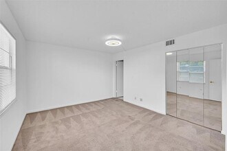 3402 Bimini Ln in Coconut Creek, FL - Foto de edificio - Building Photo