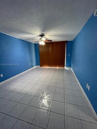 14611 N Kendall Dr in Miami, FL - Building Photo - Building Photo