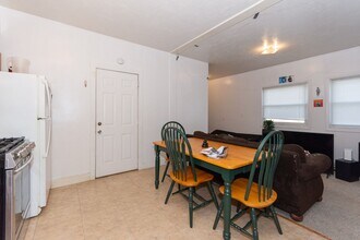 14a Ashford St in Boston, MA - Building Photo - Building Photo