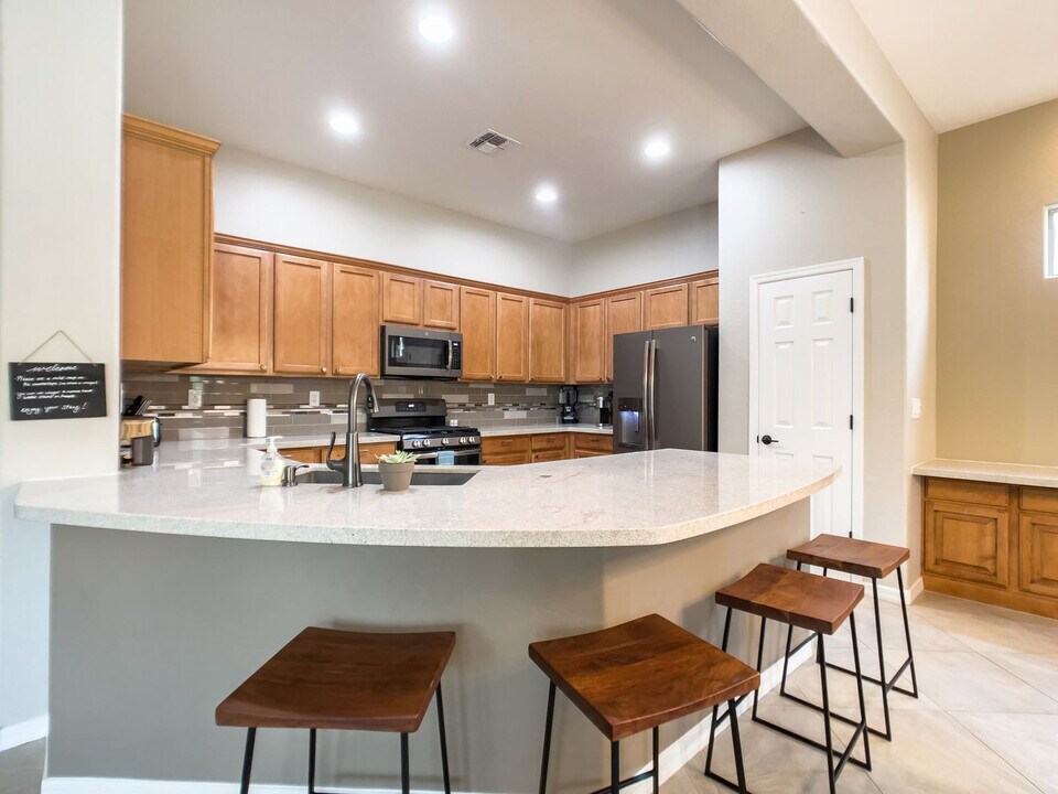 39807 N Belfair Way in Anthem, AZ - Building Photo