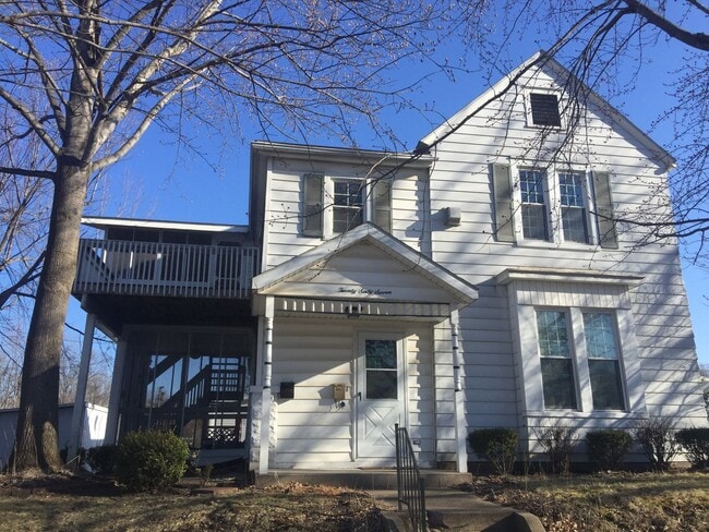 property at 2067 Oak St