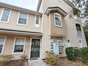 10075 Gate Pkwy N in Jacksonville, FL - Building Photo - Building Photo