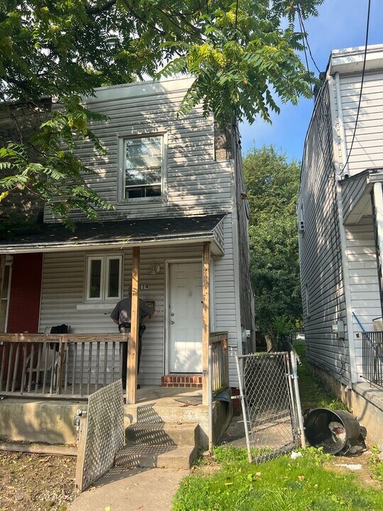 1114 Central in Chester, PA - Building Photo
