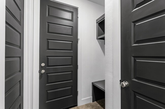 3011 Alpha Wolf Ct in College Station, TX - Foto de edificio - Building Photo