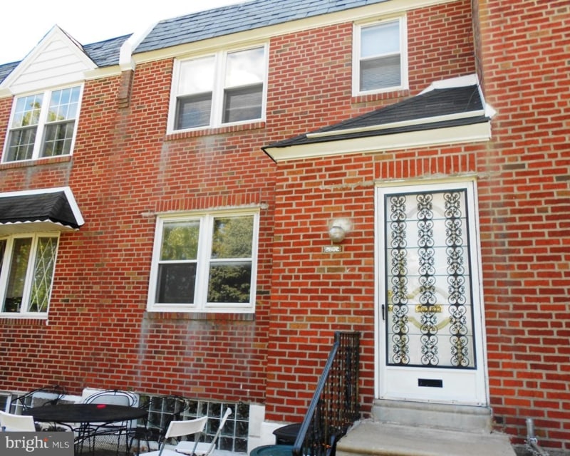 2602 Elbridge St Photo